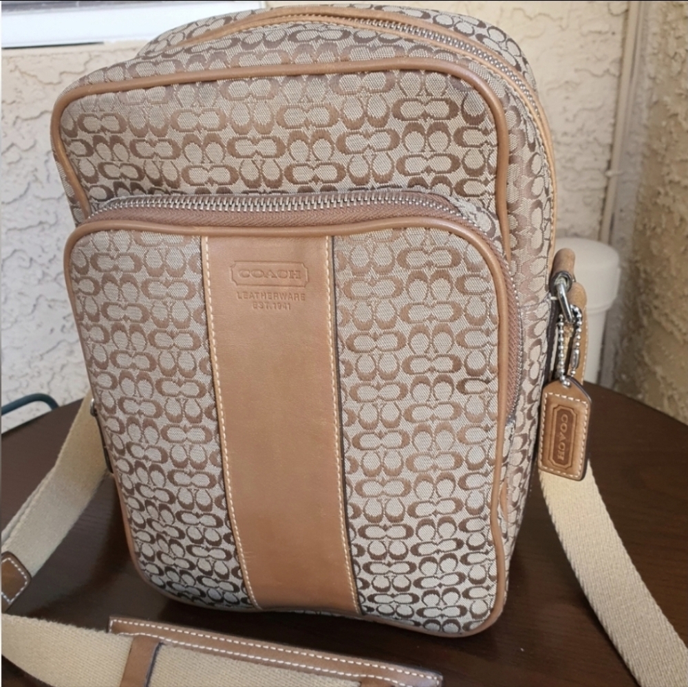Coach 4274 VTG Signature Stripe Leather Tan CC Camera Messenger Crossbody Unisex